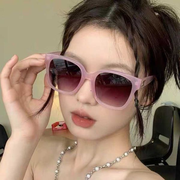2023 design sunglasses new triumphal arch sunglass advanced feeling square slim same uv ristant female, White;black
2023 design sunglasses new triumphal arch sunglass advanced feeling square slim same uv ristant female, White;black