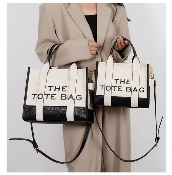 2023 new patchwork color pu word mother-daughter bag single shoulder cross-body handbag fashion tote bag manufacturer direct 26x13x21
2023 new patchwork color pu word mother-daughter bag single shoulder cross-body handbag fashion tote bag manufacturer direct 26x13x21