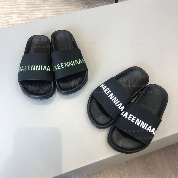 luxury designer slide slippers for kids summer sandals boy beach indoor flat flip flops leather children girl fashion classic shoes, Black;grey
luxury designer slide slippers for kids summer sandals boy beach indoor flat flip flops leather children girl fashion classic shoes, Black;grey