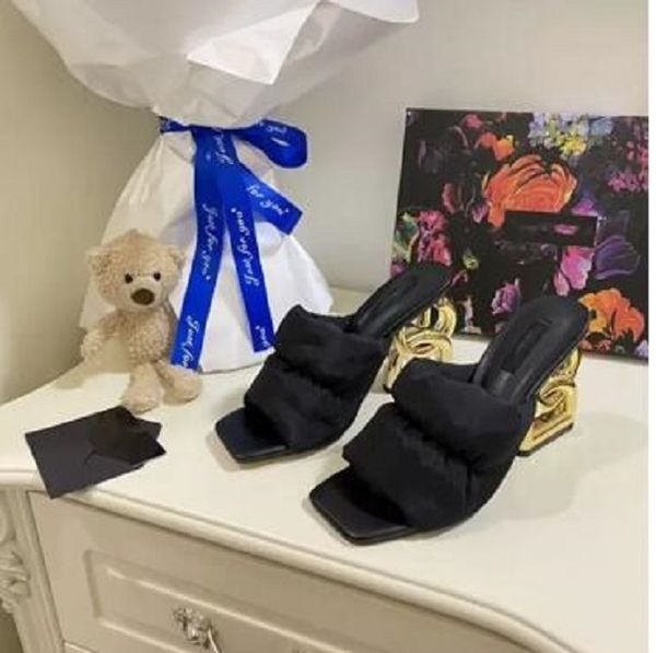 women's shoes winter women's high-heeled slippers down material warm fashion letter heel design multicolor women shoes 4 color, Black
women's shoes winter women's high-heeled slippers down material warm fashion letter heel design multicolor women shoes 4 color, Black