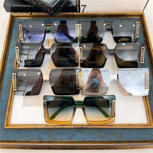 2023 fashion sunglasses factory 50% retail xiaoxiang family's new fashion generous frame covers face and shows thin sunglass star', White;black
2023 fashion sunglasses factory 50% retail xiaoxiang family's new fashion generous frame covers face and shows thin sunglass star', White;black