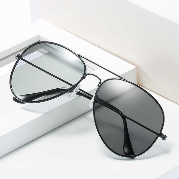 new color changing sunglasses for male and female pilots polarizing glasses fashion anti ultraviolet glasses metal sunglasses, White;black
new color changing sunglasses for male and female pilots polarizing glasses fashion anti ultraviolet glasses metal sunglasses, White;black