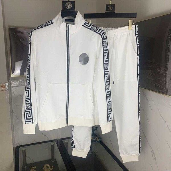 high version mens tracksuit medusa jacquard zipper jacket pants suit designer sweatshirt men sportswear cardigan coat sweatpants sports set, Gray
high version mens tracksuit medusa jacquard zipper jacket pants suit designer sweatshirt men sportswear cardigan coat sweatpants sports set, Gray