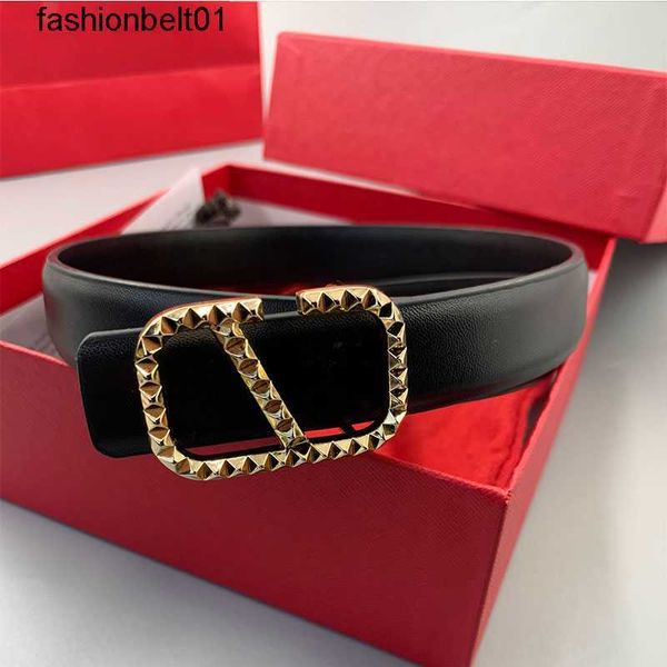 luxury designer belt classic solid color gold letter belts for women designers vintage pin needle buckle beltss 6colors width 2.3 cm size 95, Black;brown
luxury designer belt classic solid color gold letter belts for women designers vintage pin needle buckle beltss 6colors width 2.3 cm size 95, Black;brown