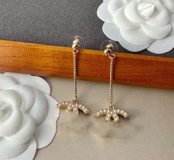 2023 fashion new designer luxury earrings pearl double-sided long earrings super slimming earrings no box, Silver
2023 fashion new designer luxury earrings pearl double-sided long earrings super slimming earrings no box, Silver
