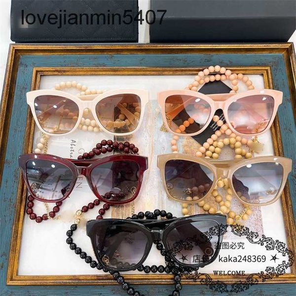 2023 fashion sunglasses factory 50% retail 23 new xiaoxiang family style square sunglass women's net red pearl chain sunglass ch5487, White;black
2023 fashion sunglasses factory 50% retail 23 new xiaoxiang family style square sunglass women's net red pearl chain sunglass ch5487, White;black