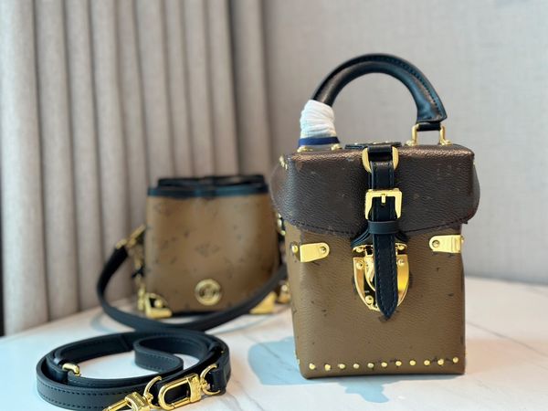 fold me pouch crossbody mini bag luxurys designers noe purse genuine leather mobile phone bag women handbags satchel purses wallets shoulder
fold me pouch crossbody mini bag luxurys designers noe purse genuine leather mobile phone bag women handbags satchel purses wallets shoulder