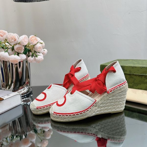 luxury women's shoes with genuine leather sloping heels and toe caps, thick and fashionable sandals for women's shoes, sportswear, Black
luxury women's shoes with genuine leather sloping heels and toe caps, thick and fashionable sandals for women's shoes, sportswear, Black