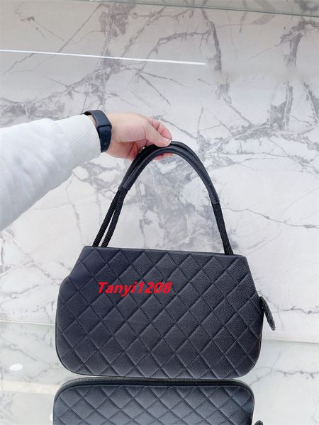 7a luxury shoulder bags designer lady handbags popular luxuries designers women bag fashion totes bag black hardware vintage limited edition
7a luxury shoulder bags designer lady handbags popular luxuries designers women bag fashion totes bag black hardware vintage limited edition