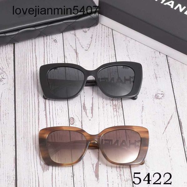 2023 fashion sunglasses factory 50% retail new xiaoxiang family sunglass 5422 letter mirror leg women's uv protection glass, White;black
2023 fashion sunglasses factory 50% retail new xiaoxiang family sunglass 5422 letter mirror leg women's uv protection glass, White;black