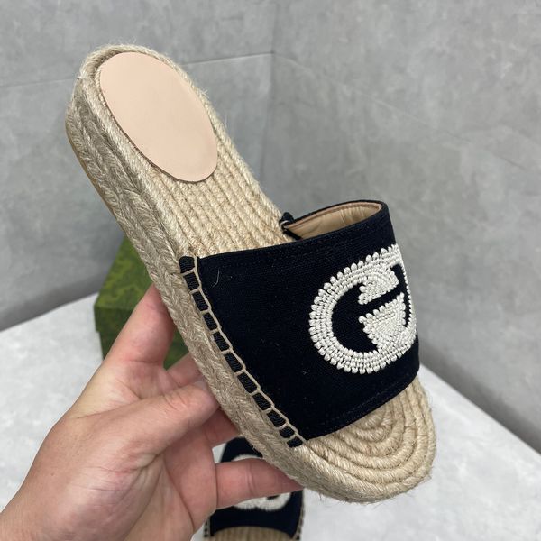 designer slipper summer beach man women slippers luxury sandals brand platform sandals real leather home flip flop flats slide casual shoes, Black
designer slipper summer beach man women slippers luxury sandals brand platform sandals real leather home flip flop flats slide casual shoes, Black