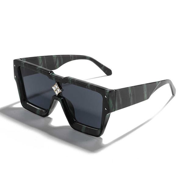 fashion large sunglasses with diamond pc onepiece ins net red same sunglasses marble frame versatile sun, White;black
fashion large sunglasses with diamond pc onepiece ins net red same sunglasses marble frame versatile sun, White;black