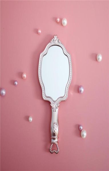 les merveilleuses laduree makeup hand mirror luxury embossment travel size beauty hand mirror3876950
les merveilleuses laduree makeup hand mirror luxury embossment travel size beauty hand mirror3876950
