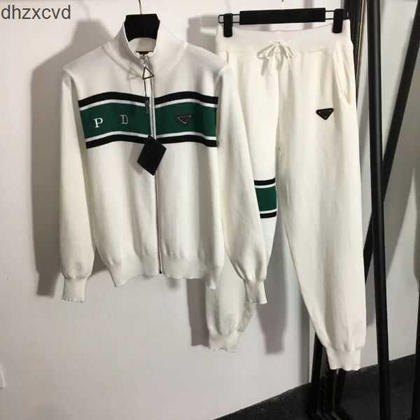 tracksuits designer mens suit luxury cotton fashion casual sports sweater letter printing same style for lovers s-xxxl pi49, Gray
tracksuits designer mens suit luxury cotton fashion casual sports sweater letter printing same style for lovers s-xxxl pi49, Gray