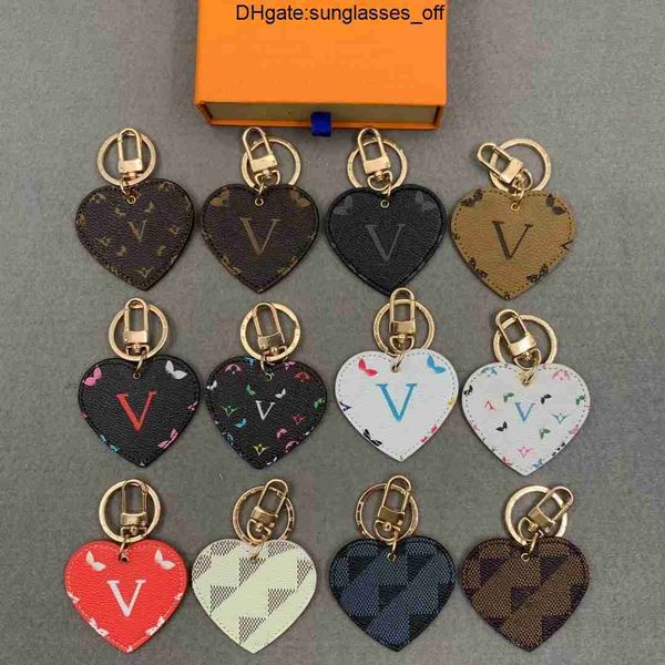 designer brand keychain key chain men luxury heart-shaped car keyring women fashion bee buckle keychains handmade leather bags pendant acces, Silver
designer brand keychain key chain men luxury heart-shaped car keyring women fashion bee buckle keychains handmade leather bags pendant acces, Silver