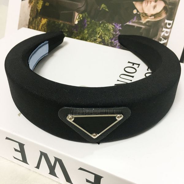 classic luxury triangle tag headbands women fashion letter headband headdress party outdoor sports bff gifts jewelry, Silver
classic luxury triangle tag headbands women fashion letter headband headdress party outdoor sports bff gifts jewelry, Silver
