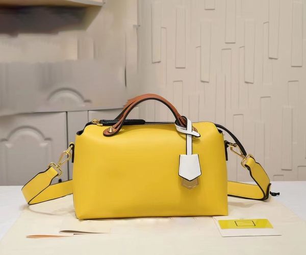 bags designer women shoulder bag fashion classic handbag travel style shopping luxury crossbody elegant lettering totes
bags designer women shoulder bag fashion classic handbag travel style shopping luxury crossbody elegant lettering totes