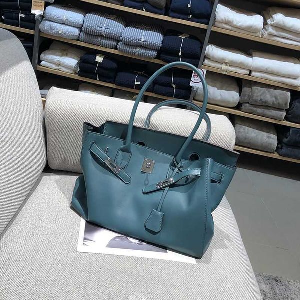 luxury tote bag original bags new true leather bag 35cm smooth cowhide tote bag large capacity underarm bag soft leather women's bag ca
luxury tote bag original bags new true leather bag 35cm smooth cowhide tote bag large capacity underarm bag soft leather women's bag ca