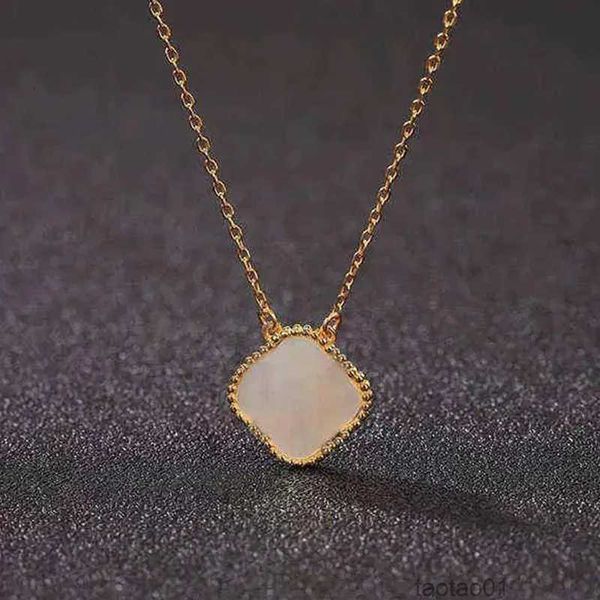 luxury designer clover necklace womens fashion 15mm flowers four-leaf cleef pendant jewelry for neck gold chain necklaces0yl5, Silver
luxury designer clover necklace womens fashion 15mm flowers four-leaf cleef pendant jewelry for neck gold chain necklaces0yl5, Silver