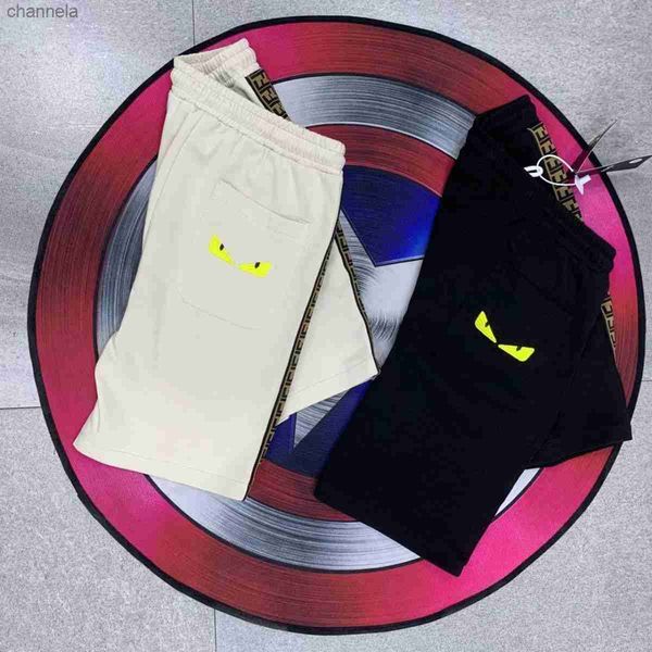 men's shorts 2023 summer new knitted shorts heavy industry embroidery classic versatile couple style, White;black
men's shorts 2023 summer new knitted shorts heavy industry embroidery classic versatile couple style, White;black