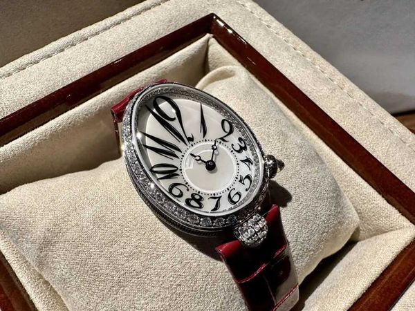 fine female watch body noble and elegant do show the queen style oval case elegant atmosphere the outer edge of the case is decorated with c, Slivery;black
fine female watch body noble and elegant do show the queen style oval case elegant atmosphere the outer edge of the case is decorated with c, Slivery;black