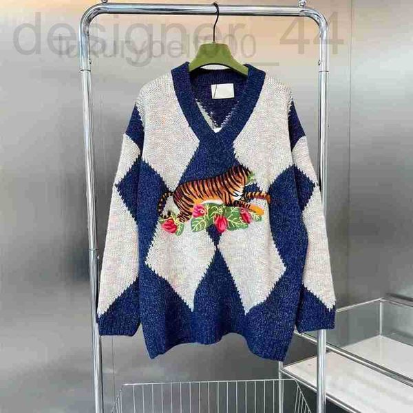 women's sweaters luxuriouswomen's designer new g rhombic contrast embroidery tiger sweater v-neck design more slim loose age reduc, White;black
women's sweaters luxuriouswomen's designer new g rhombic contrast embroidery tiger sweater v-neck design more slim loose age reduc, White;black
