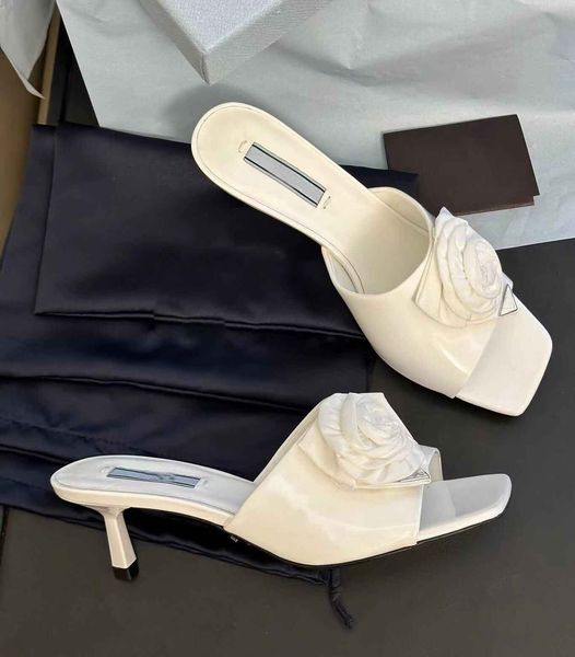s/s23 summer brushed leather sandals shoes white black women rose flower varnished heel metal lettering logo slip on lady slippers walking e
s/s23 summer brushed leather sandals shoes white black women rose flower varnished heel metal lettering logo slip on lady slippers walking e