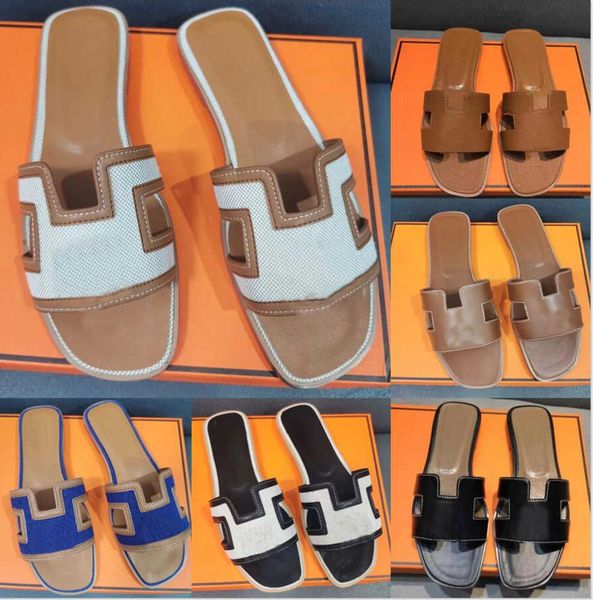 2023 luxury designer leather ladies sandals summer flat shoes fashion beach women slippers letter drag, Black
2023 luxury designer leather ladies sandals summer flat shoes fashion beach women slippers letter drag, Black