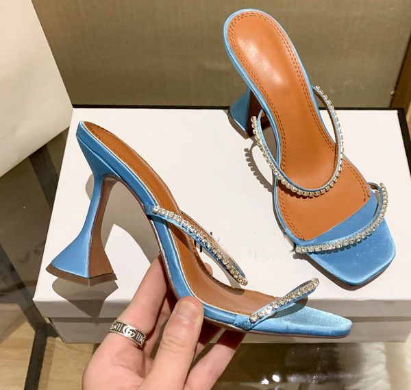 luxury designer womens sandals ankle straphorseshoe heel crystal embellished ankle strap genuine leather gladiator sandalias lady high heels, Black
luxury designer womens sandals ankle straphorseshoe heel crystal embellished ankle strap genuine leather gladiator sandalias lady high heels, Black