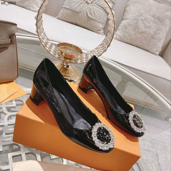 sandals so ladies highheeled shoes luxury brand red shiny bottoms pointy shoes classic thin ladies wedding shoes plus size 3540 j230522, Black
sandals so ladies highheeled shoes luxury brand red shiny bottoms pointy shoes classic thin ladies wedding shoes plus size 3540 j230522, Black