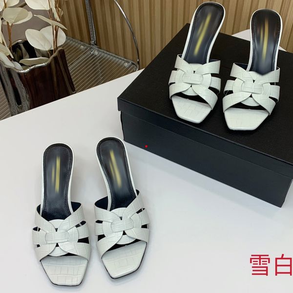 2023 designer women slides sandal flat mule slipper womens beach slides rubber soles summer flip flops with box -m0027, Black
2023 designer women slides sandal flat mule slipper womens beach slides rubber soles summer flip flops with box -m0027, Black
