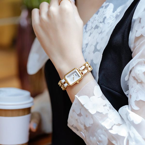 women's watch woven bracelet leather strap quartz watch ultra-thin casual fashion watch aaa, Slivery;brown
women's watch woven bracelet leather strap quartz watch ultra-thin casual fashion watch aaa, Slivery;brown