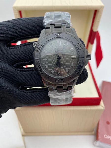 high-quality fashion all carbon black watch omg sapphire mirror men's automatic mechanical business high-quality watch, Slivery;golden
high-quality fashion all carbon black watch omg sapphire mirror men's automatic mechanical business high-quality watch, Slivery;golden
