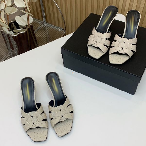 2023 designer women slides sandal flat mule slipper womens beach slides rubber soles summer flip flops with box -m0031, Black
2023 designer women slides sandal flat mule slipper womens beach slides rubber soles summer flip flops with box -m0031, Black