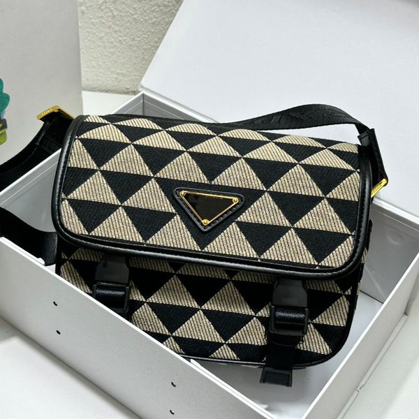 vintage lingge bag pillow bag cross body small square bag shoulder crossbody bags leatherwear canvas fabric equipped with detachable adjusta
vintage lingge bag pillow bag cross body small square bag shoulder crossbody bags leatherwear canvas fabric equipped with detachable adjusta