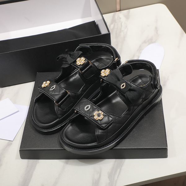 designer cc beach shoes leather sandals summer fashion women flat slides woman channel 56789
designer cc beach shoes leather sandals summer fashion women flat slides woman channel 56789