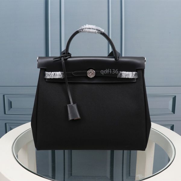 luxury designer bag tote bag crossbody bag shoulder bag canvas series cowhide material small square bag latest style aaaaa
luxury designer bag tote bag crossbody bag shoulder bag canvas series cowhide material small square bag latest style aaaaa