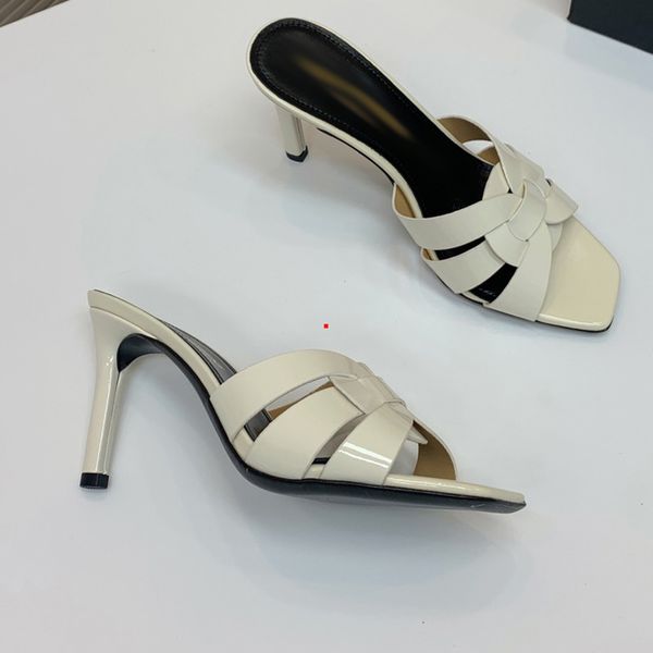 2023 fashion women sandals genuine leather slippers summer flat stylist slides ladies beach sandal party wedding slipper with box -k0011, Black
2023 fashion women sandals genuine leather slippers summer flat stylist slides ladies beach sandal party wedding slipper with box -k0011, Black