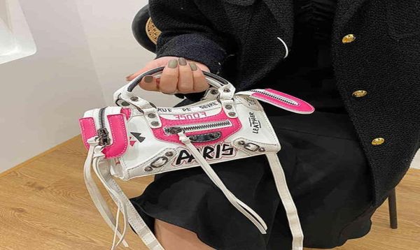 small bag women039s 2022 graffiti motorcycle fashion small square crowd portable messenger handbags9668384
small bag women039s 2022 graffiti motorcycle fashion small square crowd portable messenger handbags9668384