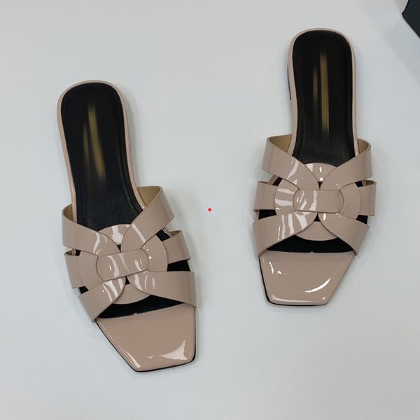 2023 retro slippers letter sandals shoes flops genuine leather casual ladies flat slipper summer outdoor beach loafer party holiday fashion, Black
2023 retro slippers letter sandals shoes flops genuine leather casual ladies flat slipper summer outdoor beach loafer party holiday fashion, Black