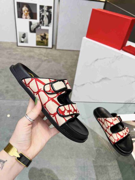 2023 fashion designer beach shoes valentinoity luxury women's classic flat sandals summer slide leather flip flop slippers h1051
2023 fashion designer beach shoes valentinoity luxury women's classic flat sandals summer slide leather flip flop slippers h1051