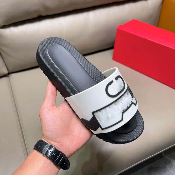 2024 slide slippers designer shoes luxury slides summer fashion wide flat slipper men and women sandals slippers flip flops with box, Black
2024 slide slippers designer shoes luxury slides summer fashion wide flat slipper men and women sandals slippers flip flops with box, Black