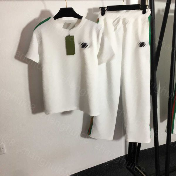 23ss casual suit womens designer clothing women pants sets monogram jacquard short sleeve t-shirt ribbon splicing elastic waist trousers set, White
23ss casual suit womens designer clothing women pants sets monogram jacquard short sleeve t-shirt ribbon splicing elastic waist trousers set, White