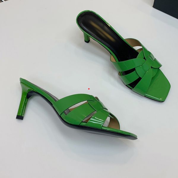 2023 retro slippers letter sandals shoes flops genuine leather casual ladies flat slipper summer outdoor beach loafer party holiday fashion, Black
2023 retro slippers letter sandals shoes flops genuine leather casual ladies flat slipper summer outdoor beach loafer party holiday fashion, Black