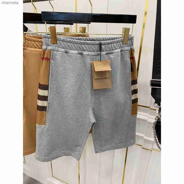 men's shorts summer classic plaid side panel casual shorts men's loose straight capris color matching, White;black
men's shorts summer classic plaid side panel casual shorts men's loose straight capris color matching, White;black