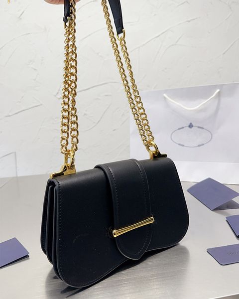 womens designer shoulder bags crossbody bag fashion chain luxury fashion flap handbags europe and america woman purse leather
womens designer shoulder bags crossbody bag fashion chain luxury fashion flap handbags europe and america woman purse leather
