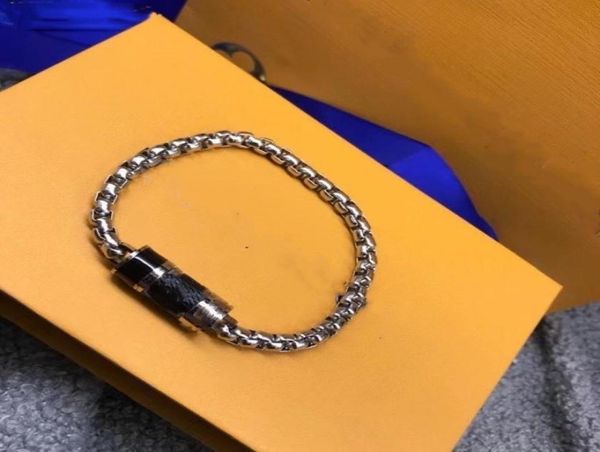 2021 selling designer luxury bangle titanium steel bracelet personality simple lovers fashion supply6821929, Black
2021 selling designer luxury bangle titanium steel bracelet personality simple lovers fashion supply6821929, Black