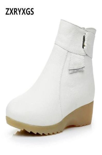 2020 new winter boots women white cowhide leather women boots large size warm comfort ankle nonslip soft fashion shoes8078854, Black
2020 new winter boots women white cowhide leather women boots large size warm comfort ankle nonslip soft fashion shoes8078854, Black