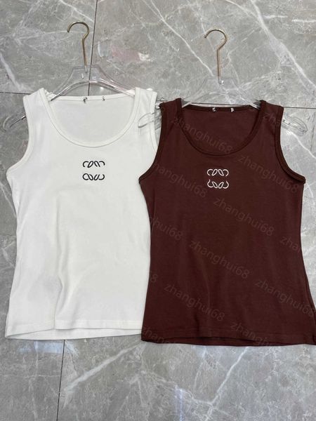 23ss womens knits womens designer clothing solid color logo embroidery sleeveless knitted vest womens clothes, White
23ss womens knits womens designer clothing solid color logo embroidery sleeveless knitted vest womens clothes, White