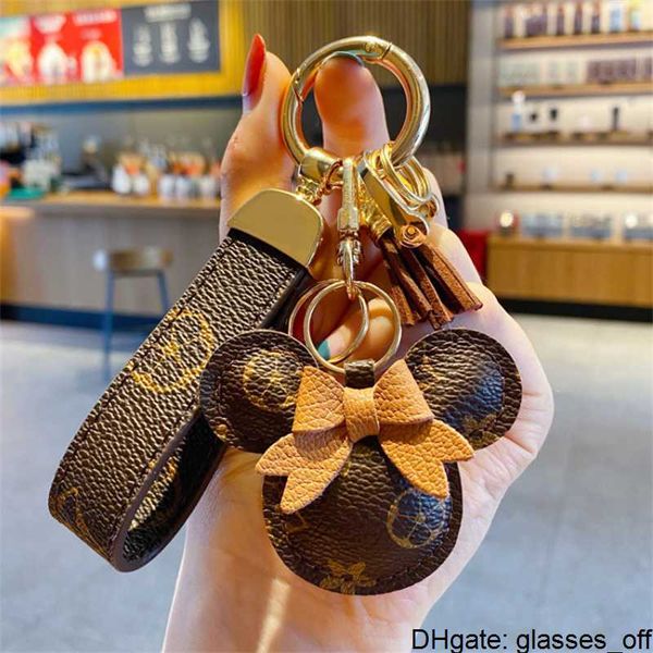 accessories designer keychain mouse diamond key chain design car chains bag charm favor flower pendant jewelry keyring fashion pu 09q6, Silver
accessories designer keychain mouse diamond key chain design car chains bag charm favor flower pendant jewelry keyring fashion pu 09q6, Silver
